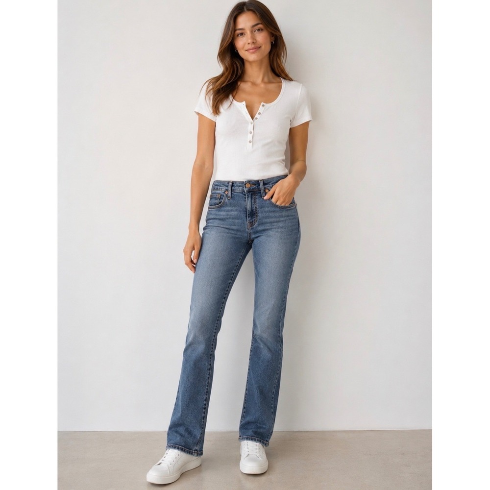 Madewell Mid-Rise Kick Out Jeans Blue Stretch Denim Size‎ 30 Flare Cropped